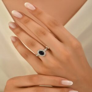 Model Pırlanta Sapphire Ring 2.28 carats